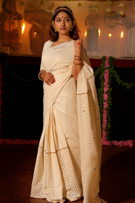 Silver & Golden Offwhite Saree With Hakoba Pallu