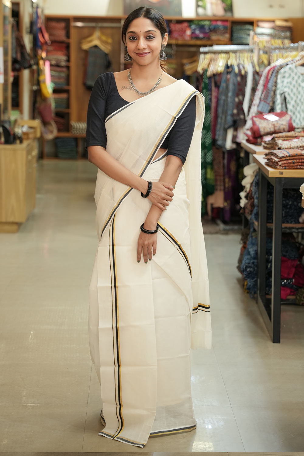 Black Puliyilakara Set Mundu