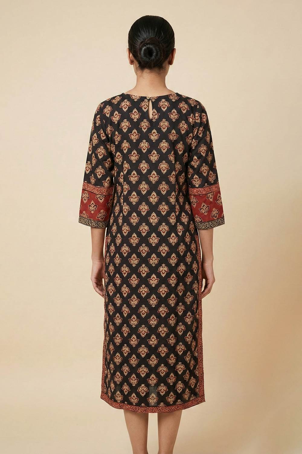 Black Base Slitted Kurti with Leaf Print