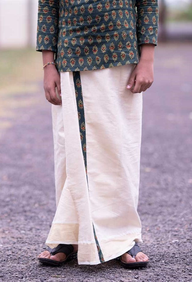 Light Gold Mundu with Green Ajrakh Kara