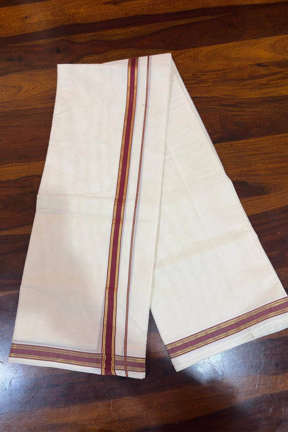 Offwhite Thick Red Line Dhothi