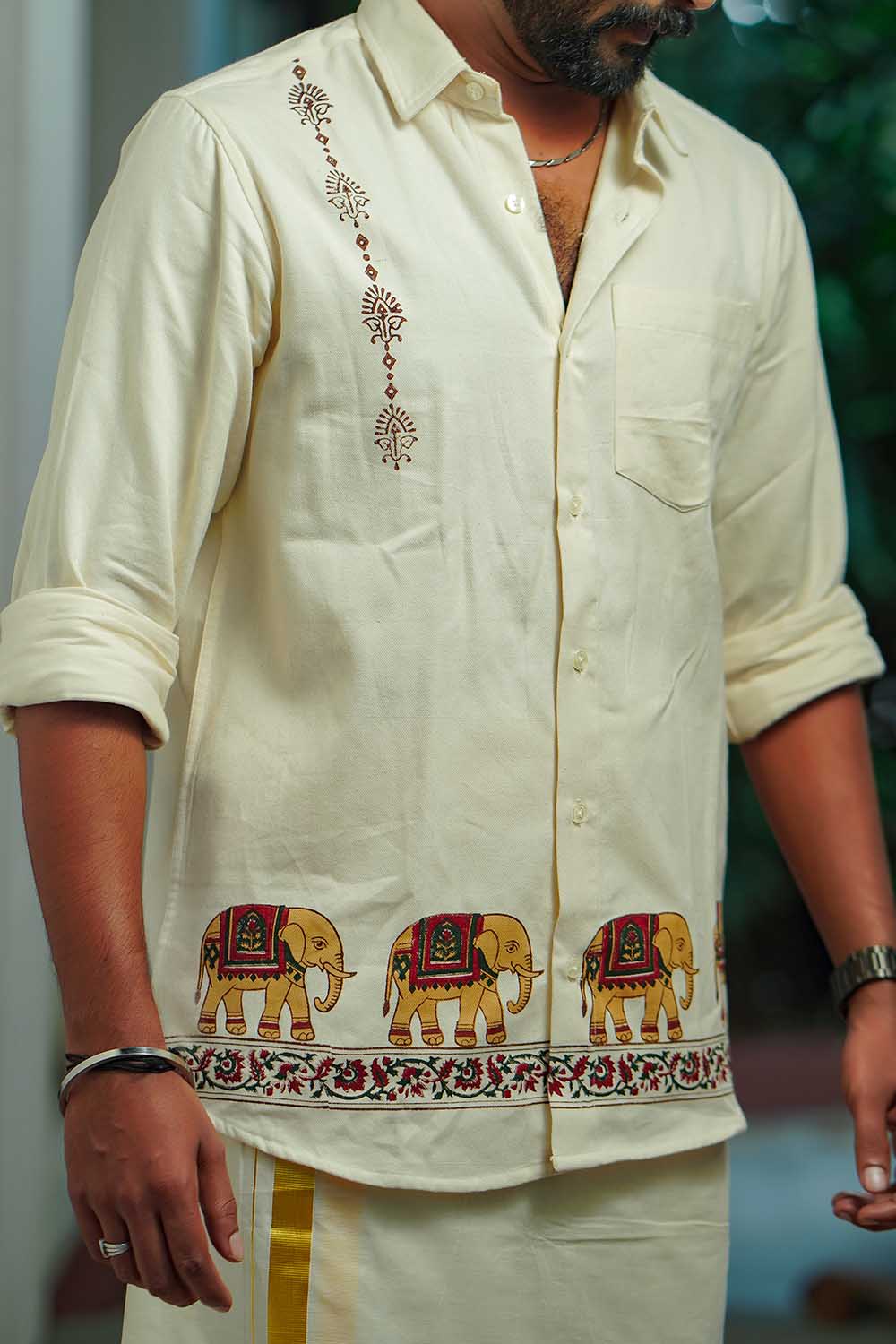 Offwhite Elephant Border Printed Shirt