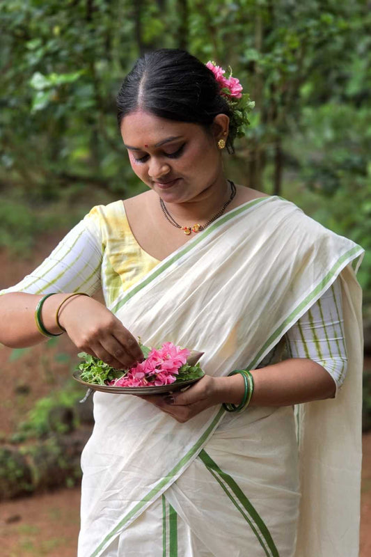 Puliyilakara Offwhite Set Saree Green