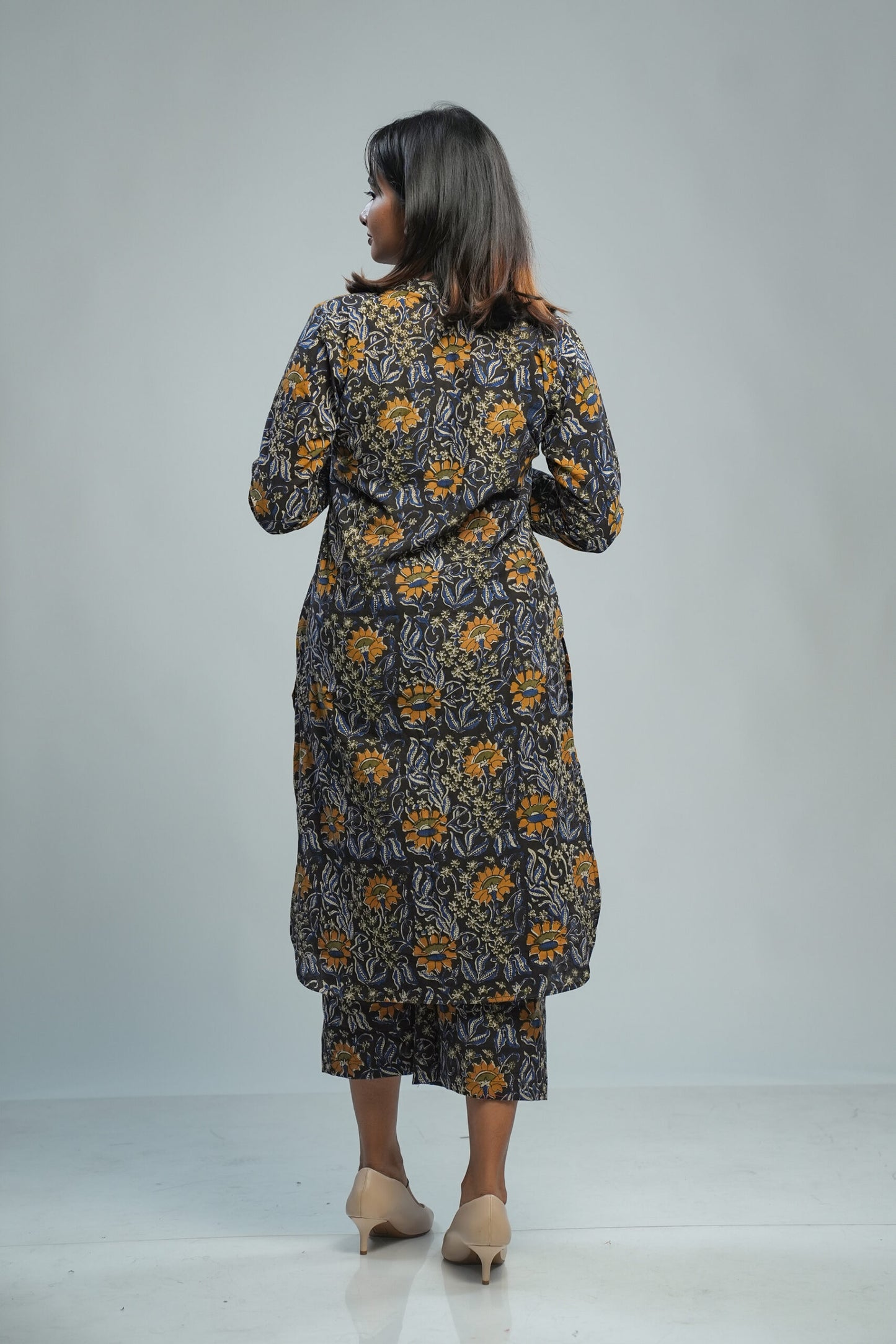 Black Kalamkari Suit Set Floral Print