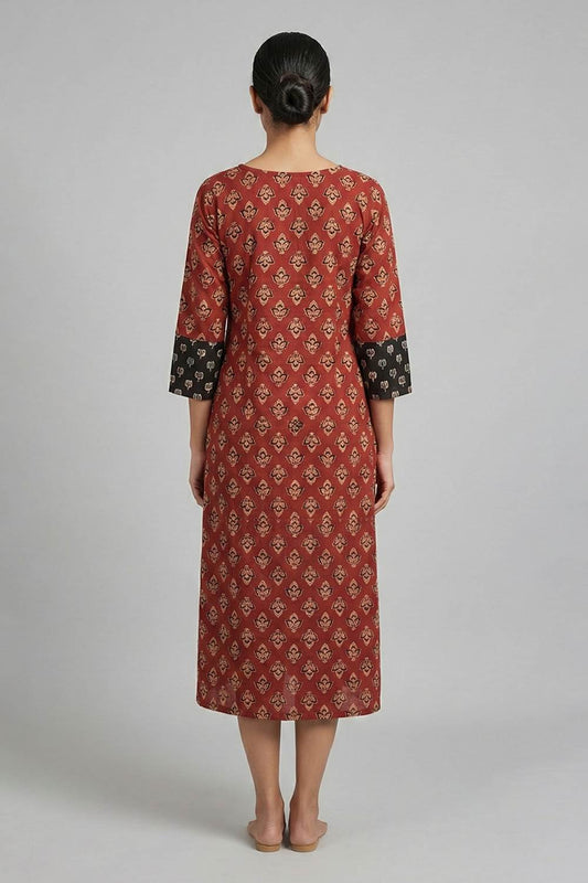 Black & Red 3 Panels Lotus Print Kurti