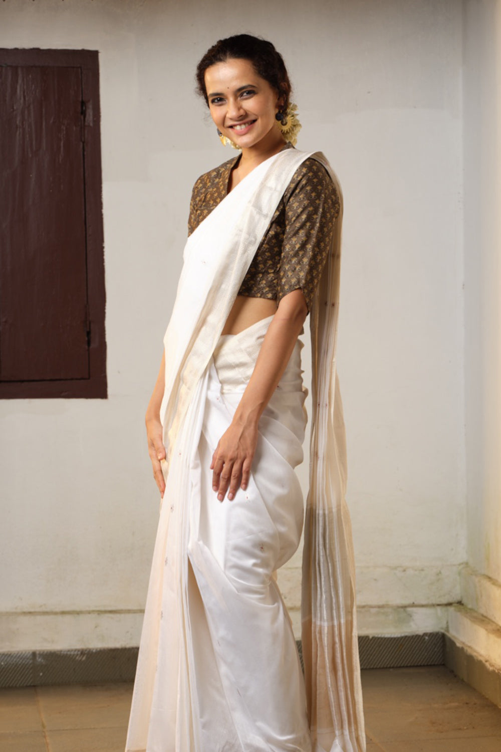 Maheshwari Off-White Saree