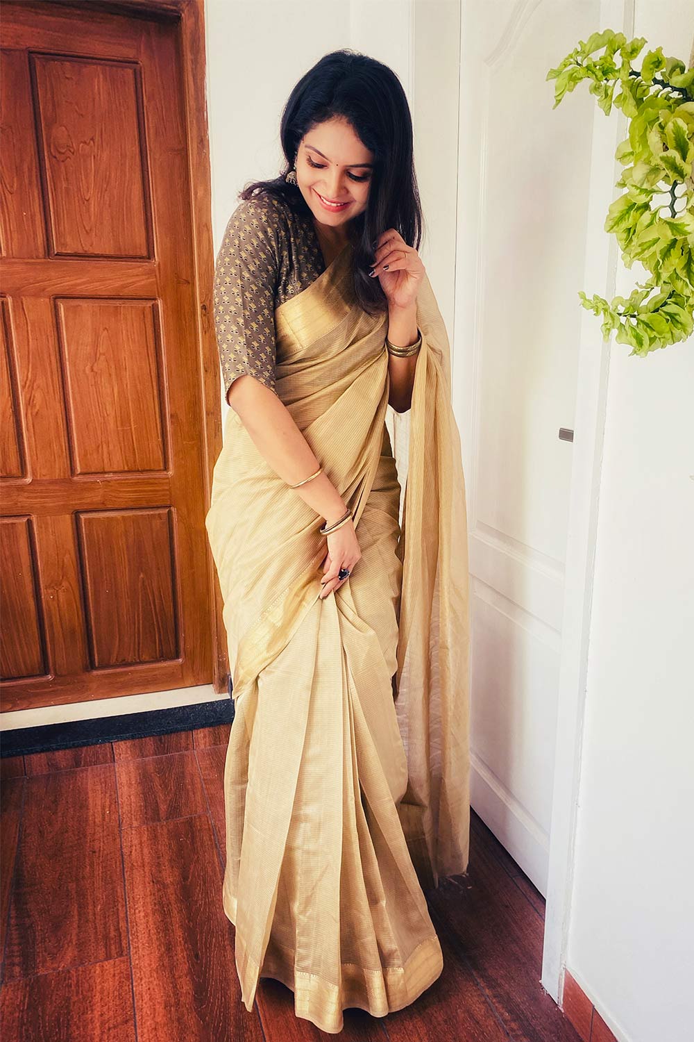 Chiku color Maheshwari Silk Saree