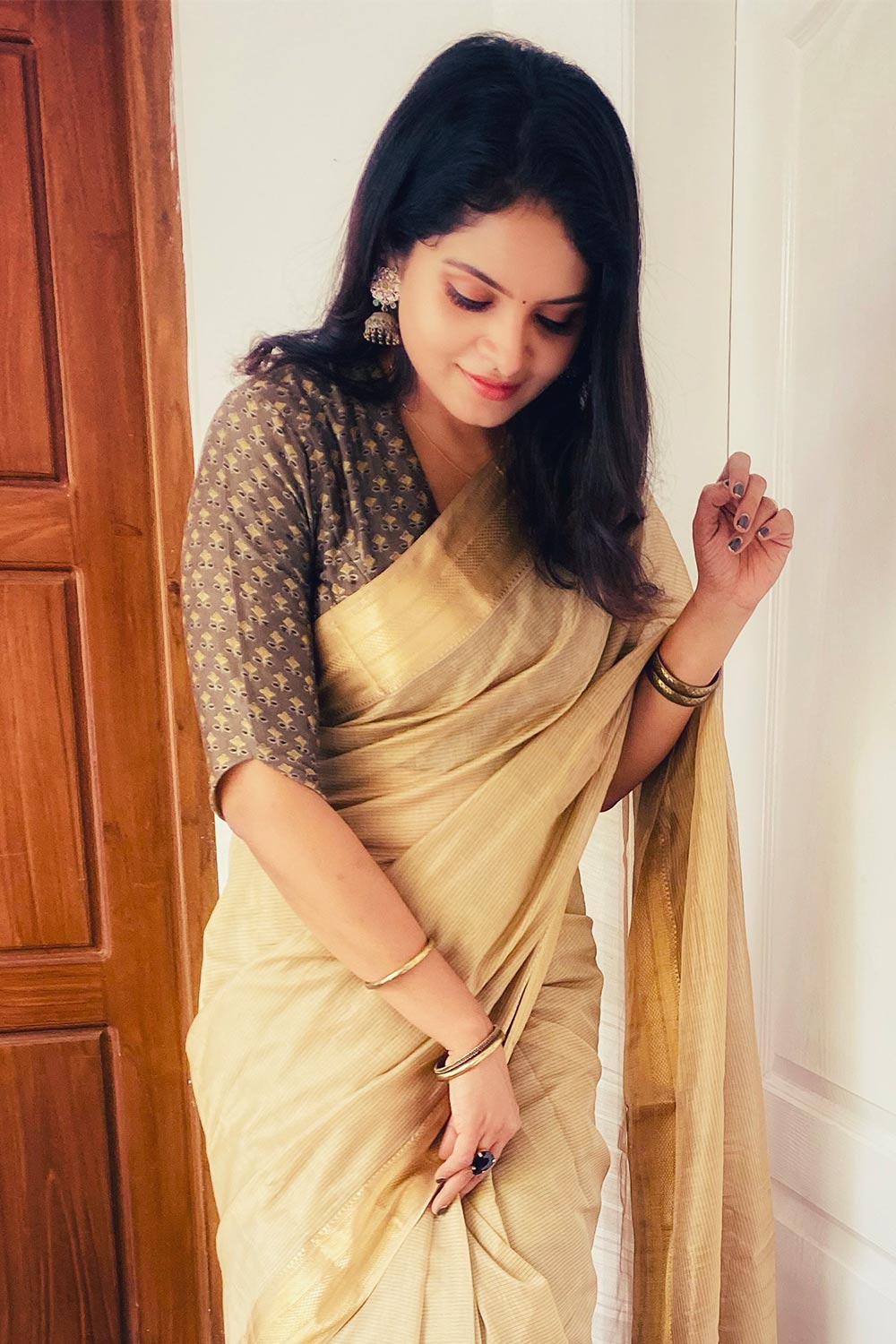 Chiku color Maheshwari Silk Saree