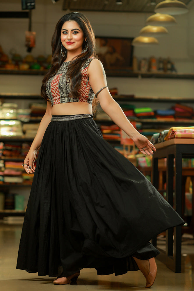 Mul Cotton Black Skirt & Hand Block Printed Blouse Set