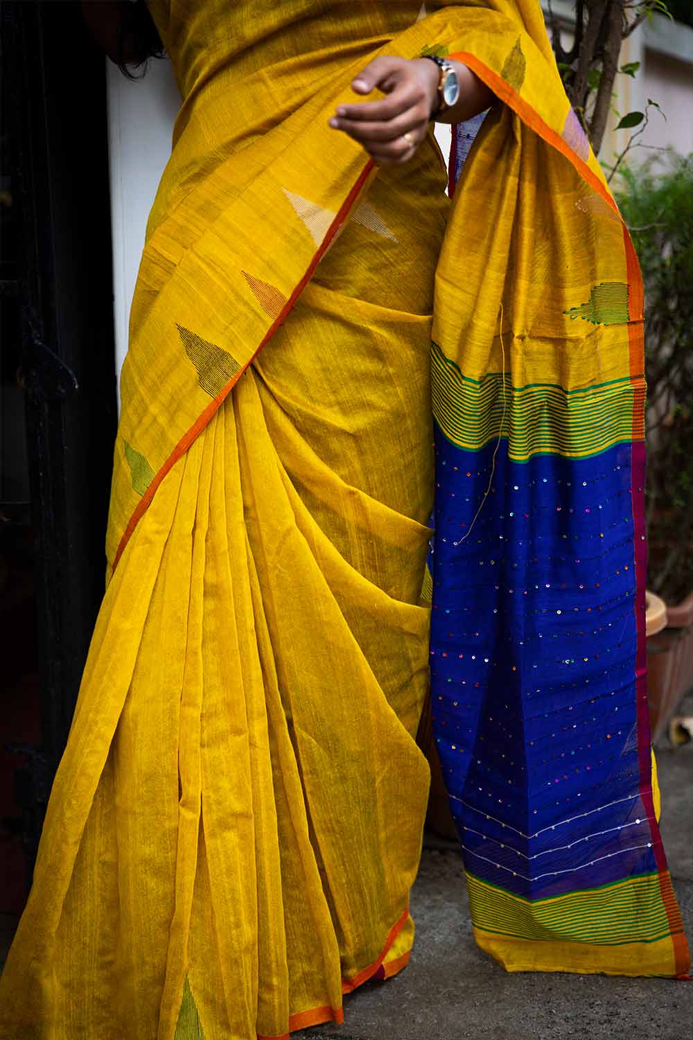 Yellow Temple Border Hand Weaved Saree