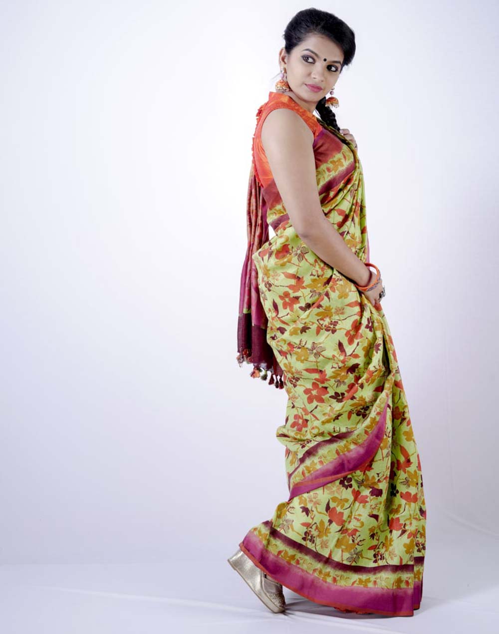 Linen By Linen Green With Violet Floral Hand printed Saree