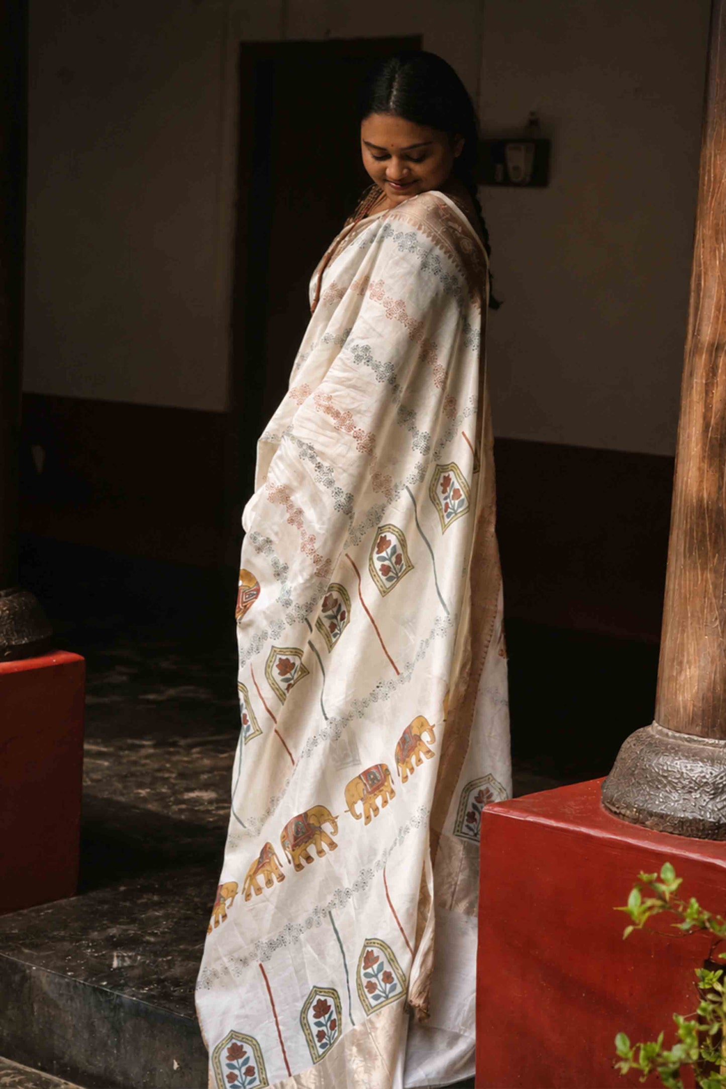 Offwhite Antique Border Saree with Print