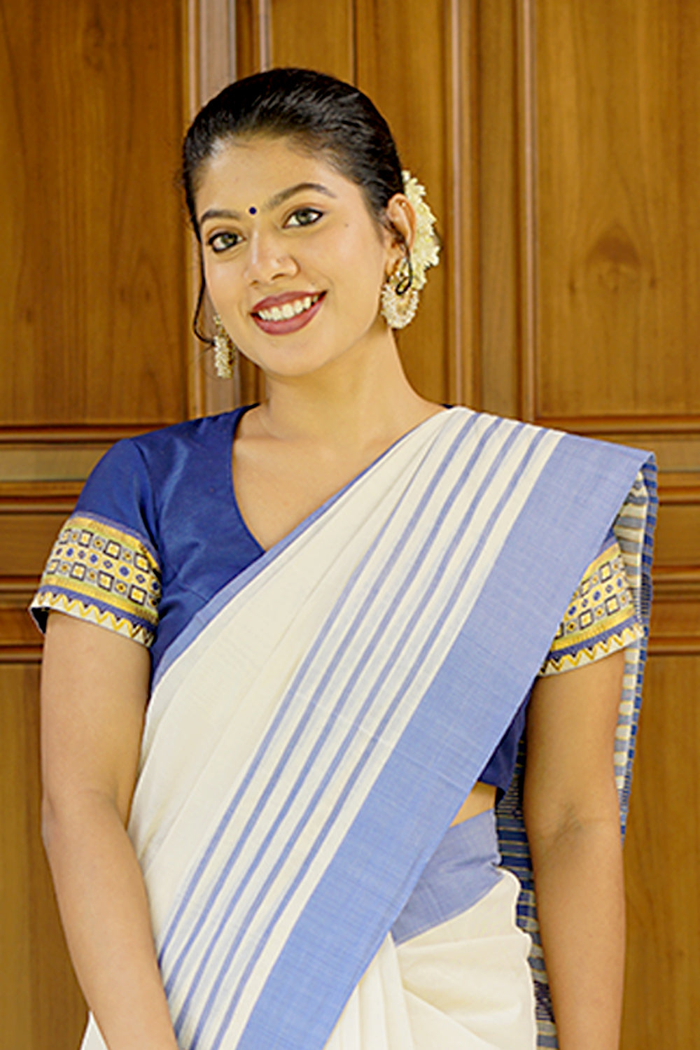 Blue & Golden Border Kerala Handloom Saree