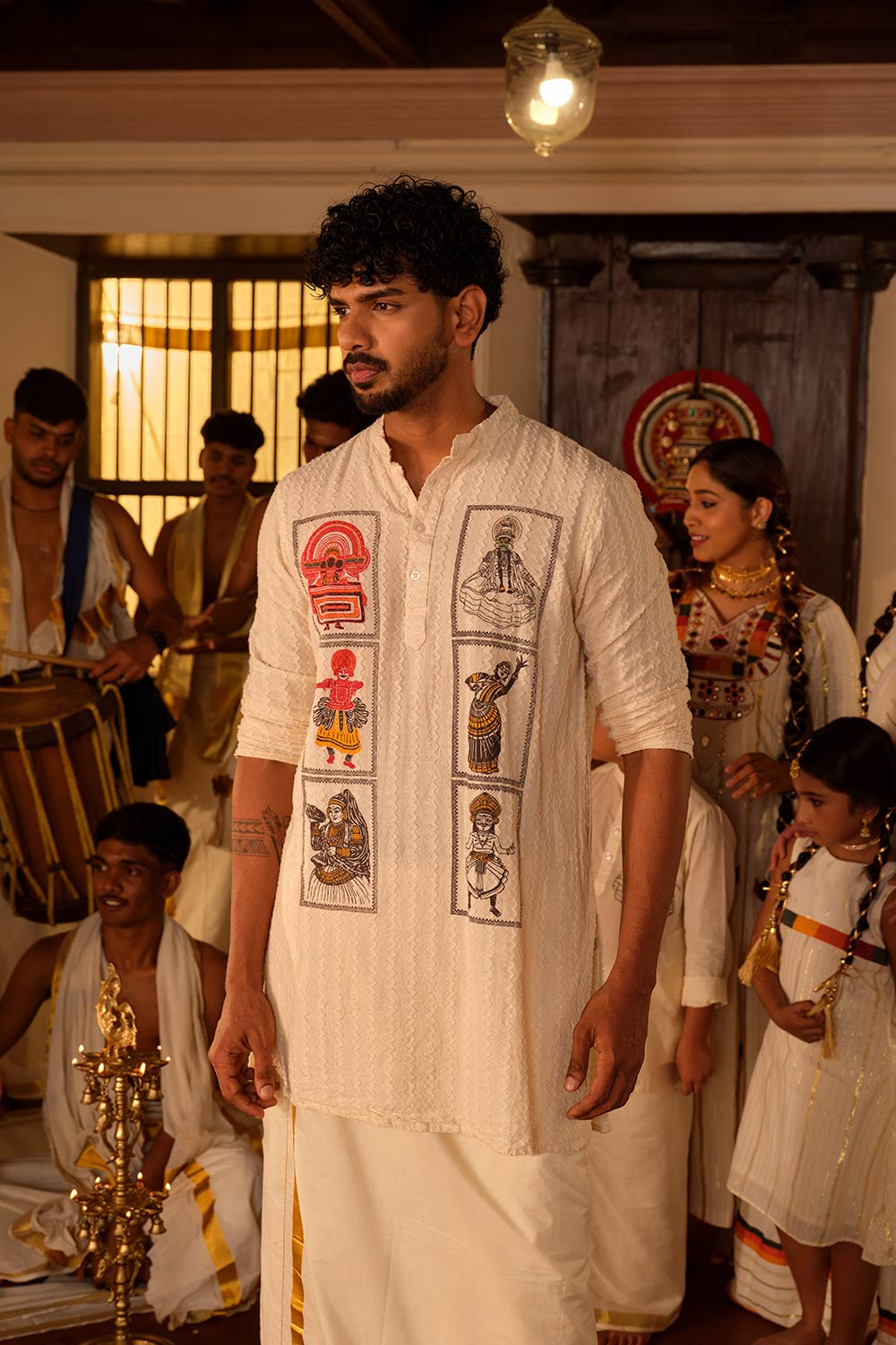 Off-white Kurta With Artforms Printed