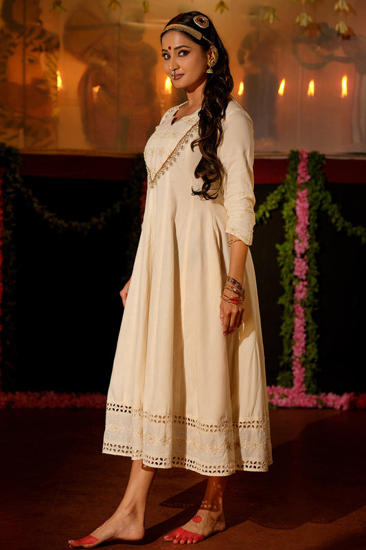 Hakoba Yoke Embellished Offwhite Anarkali