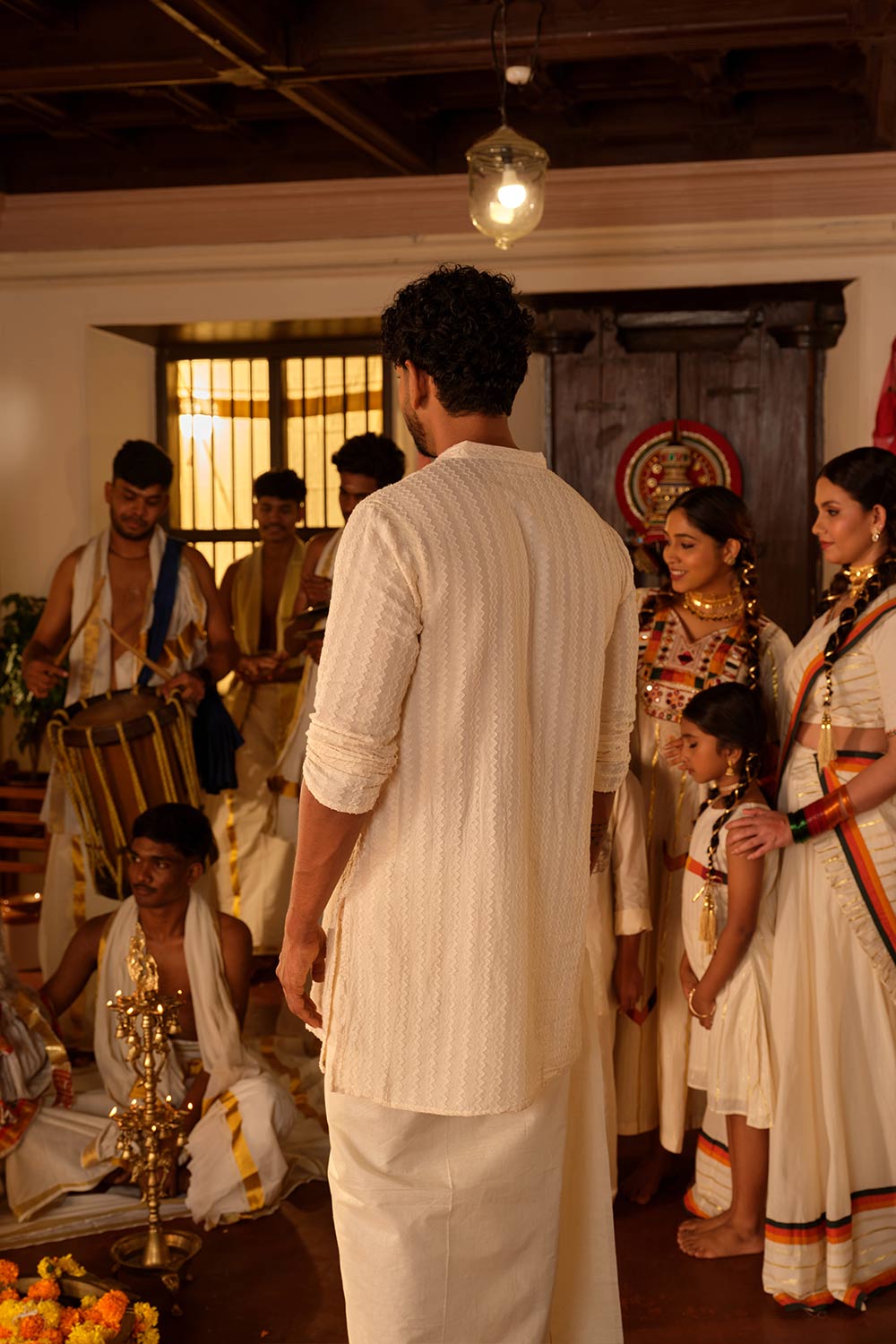 Off-white Kurta With Artforms Printed