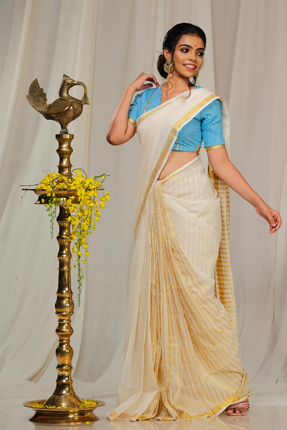 CM Kerala Saree palin body with stripe pallu & pleat