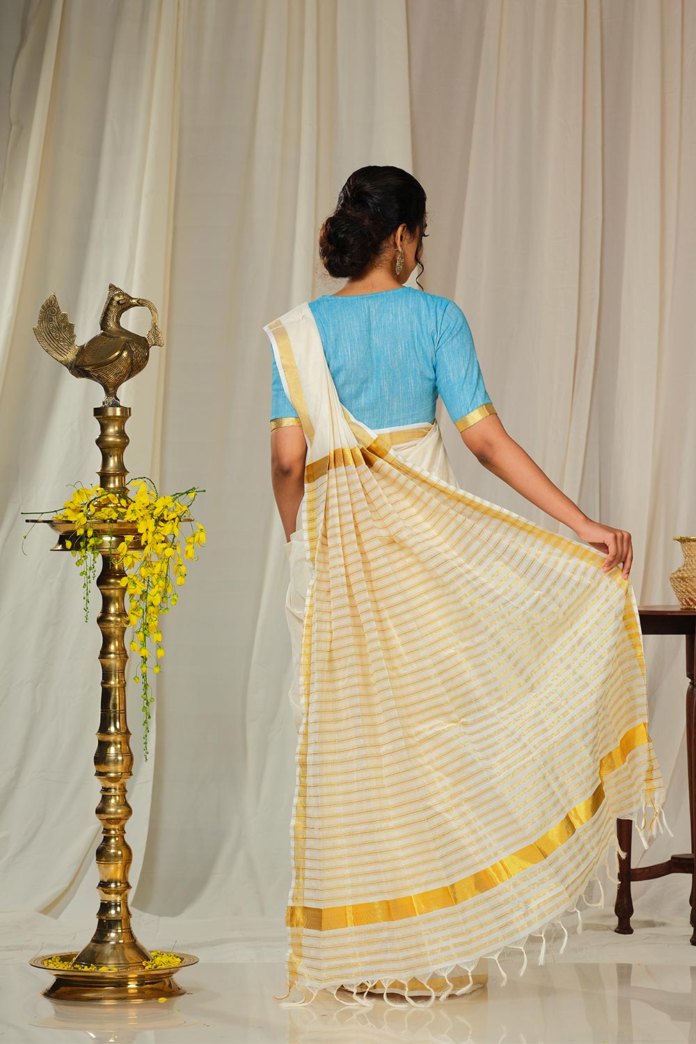 CM Kerala Saree palin body with stripe pallu & pleat