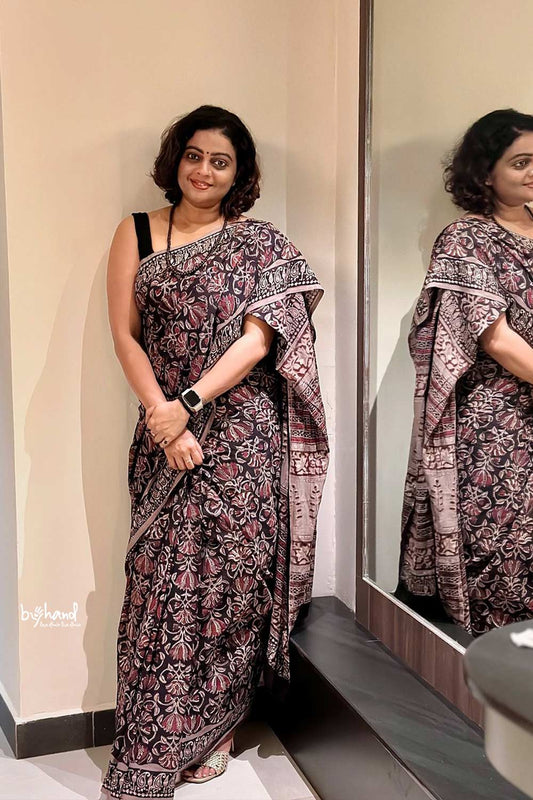 Jahota printed Greish Brown base Mul-mul Cotton Saree