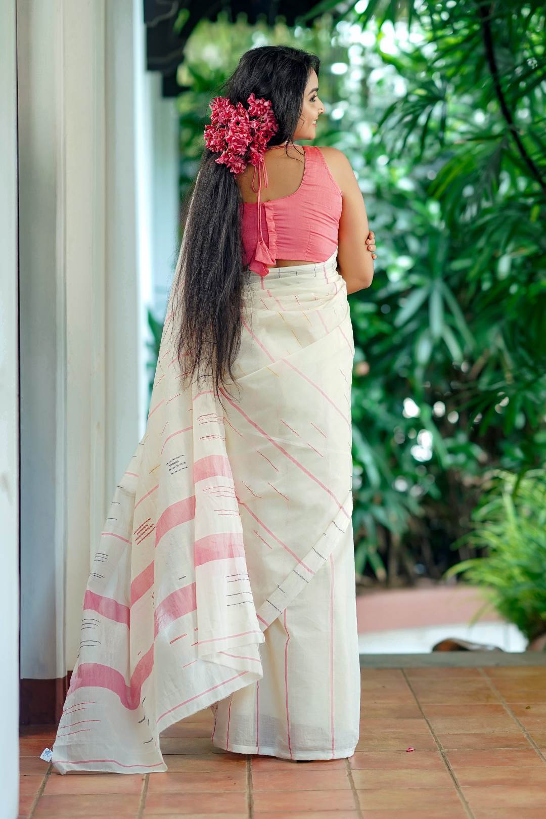 Kerala Handloom Saree with 3 Inch Pink Border