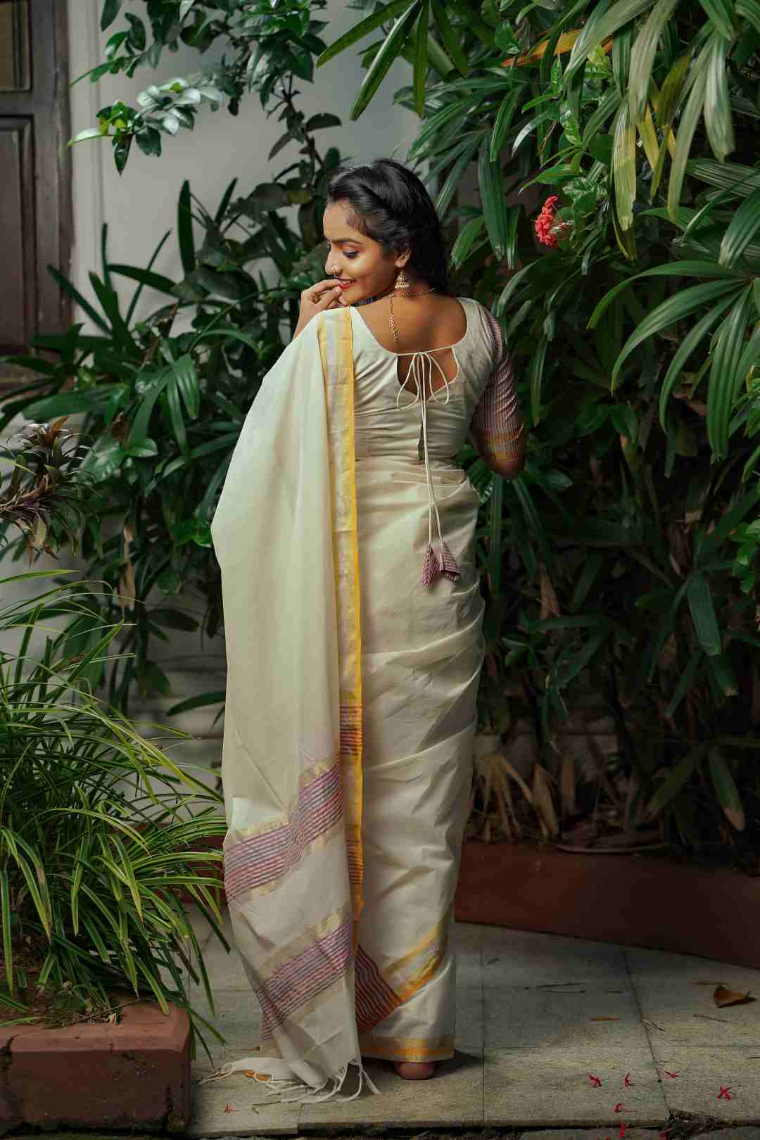 Kerela Handloom Multi Colour Thin Stripes Saree