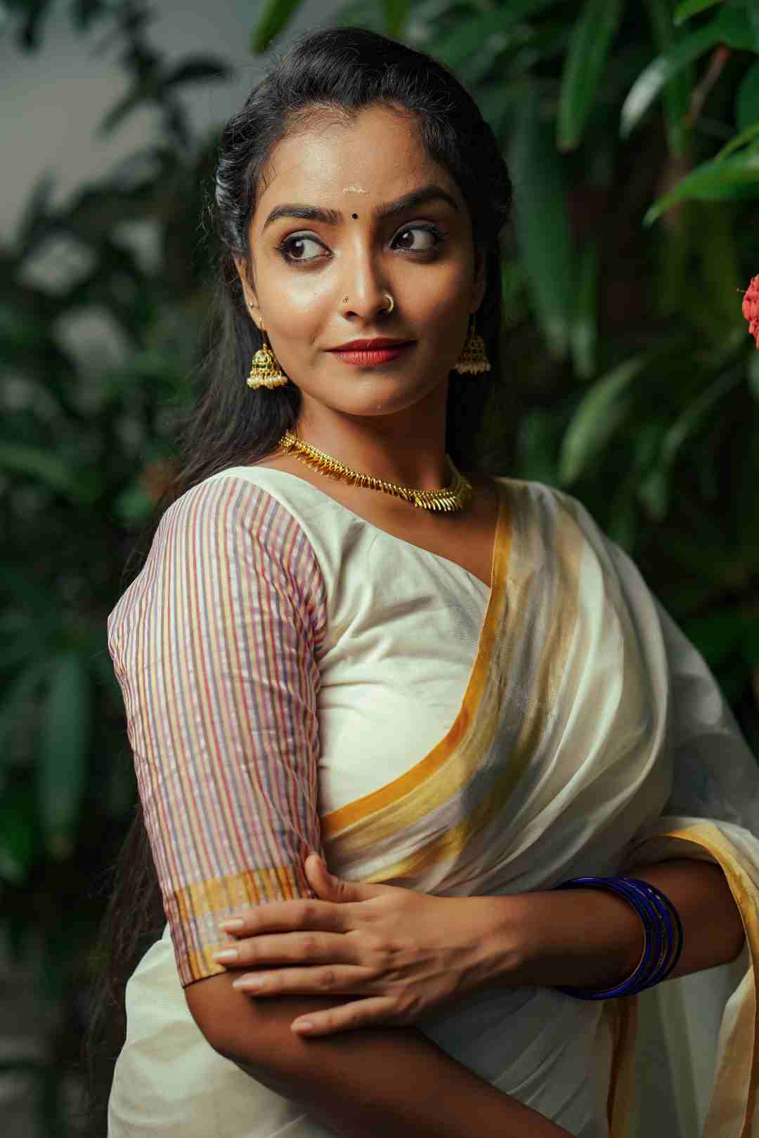 Kerela Handloom Multi Colour Thin Stripes Saree