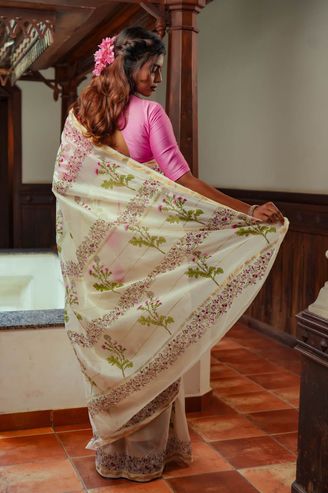 Offwhite Chandheri Striped Saree with Muyalcheviyan Handblock Print