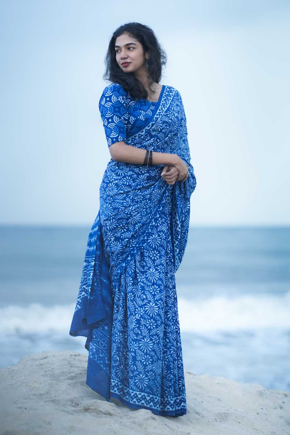 Indigo Big Rapid Floral Saree