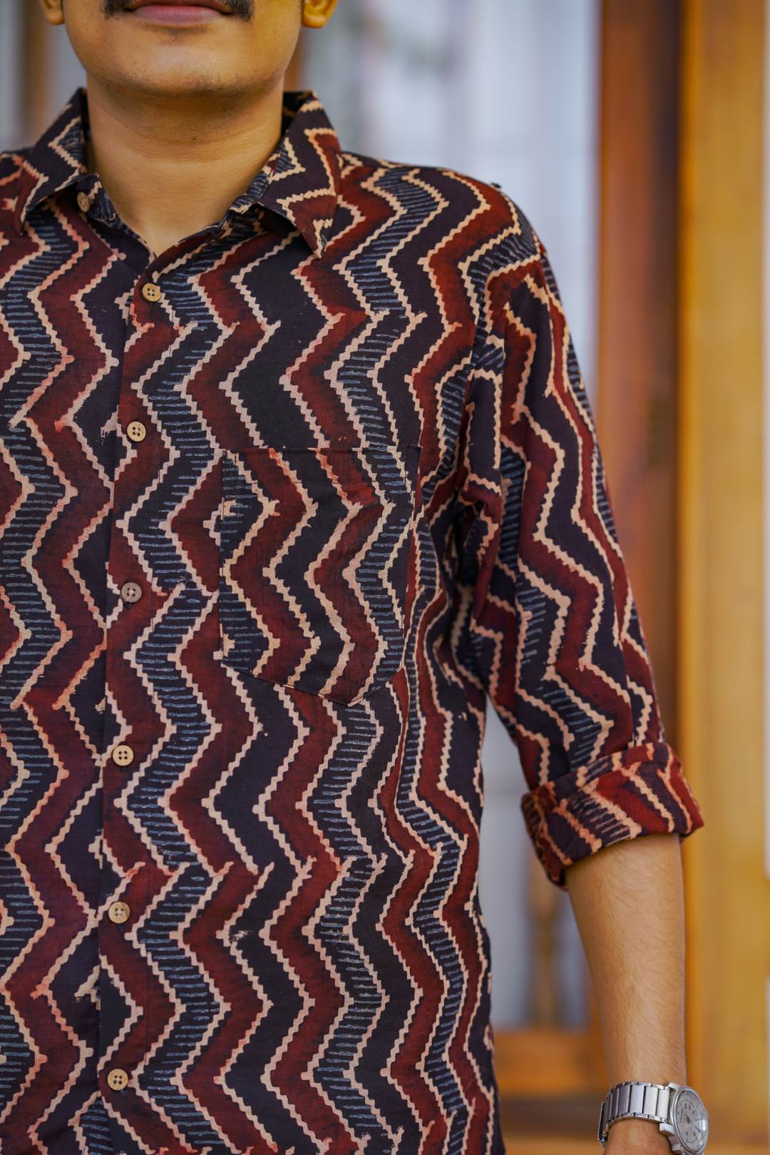 Black Base Zig Zag Print Shirt