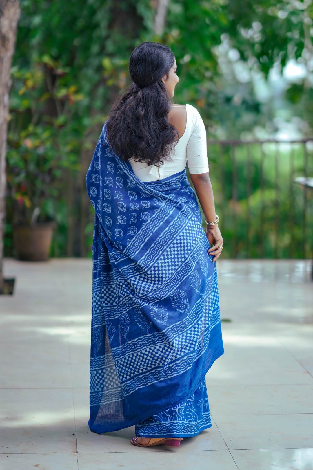 Indigo Base Single Printed Saree