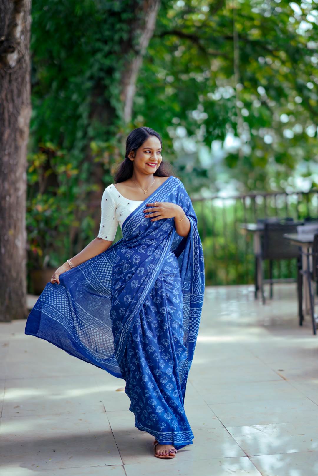 Indigo Base Single Printed Saree