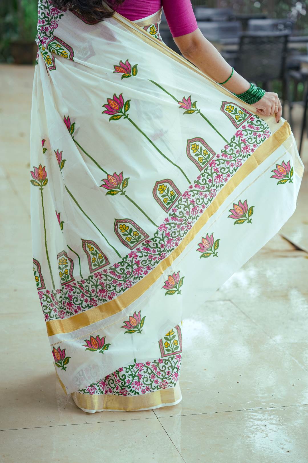 Offwhite Saree with Lotus & Flower Inside Window Print