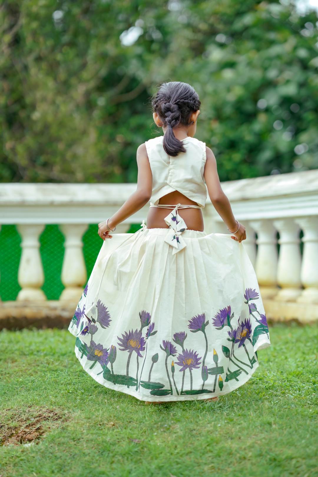Offwhite Pleated Skirt & Puffsle Top Lilly Print Set
