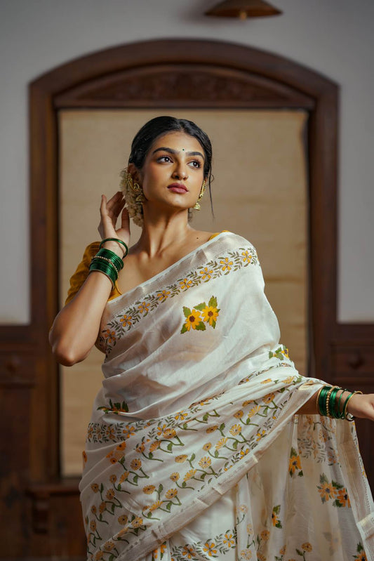 Offwhite Maheswari Slik Saree Golden Border & Yellow Floral Bolck Print