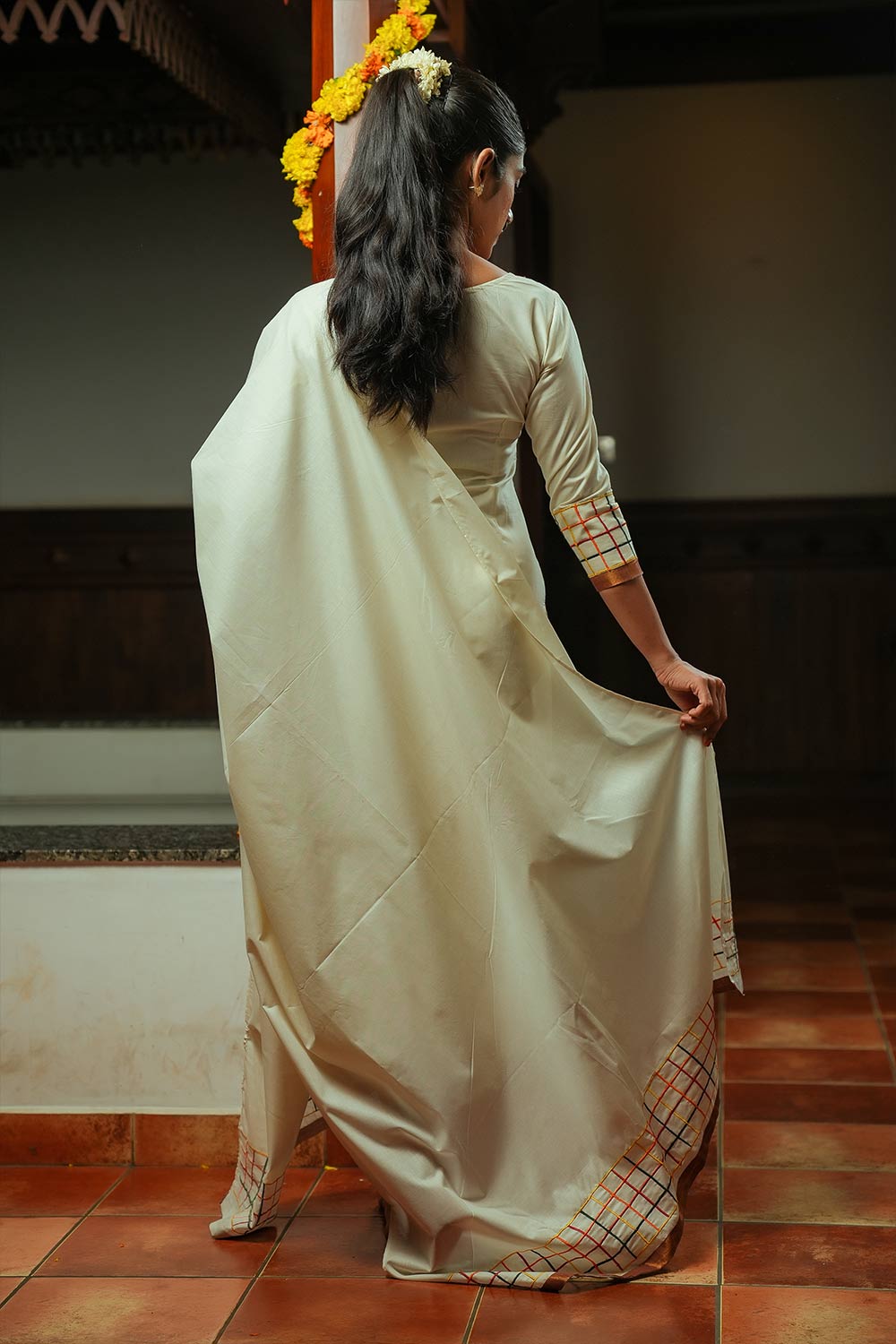 Offwhite Multicolour Embroidered Full set