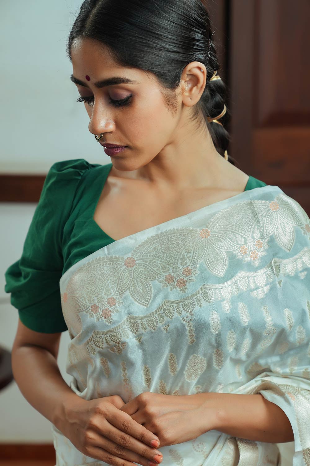 Offwhite Banarasi Worm Silk Saree With Golden and Peach Buttas And Borders