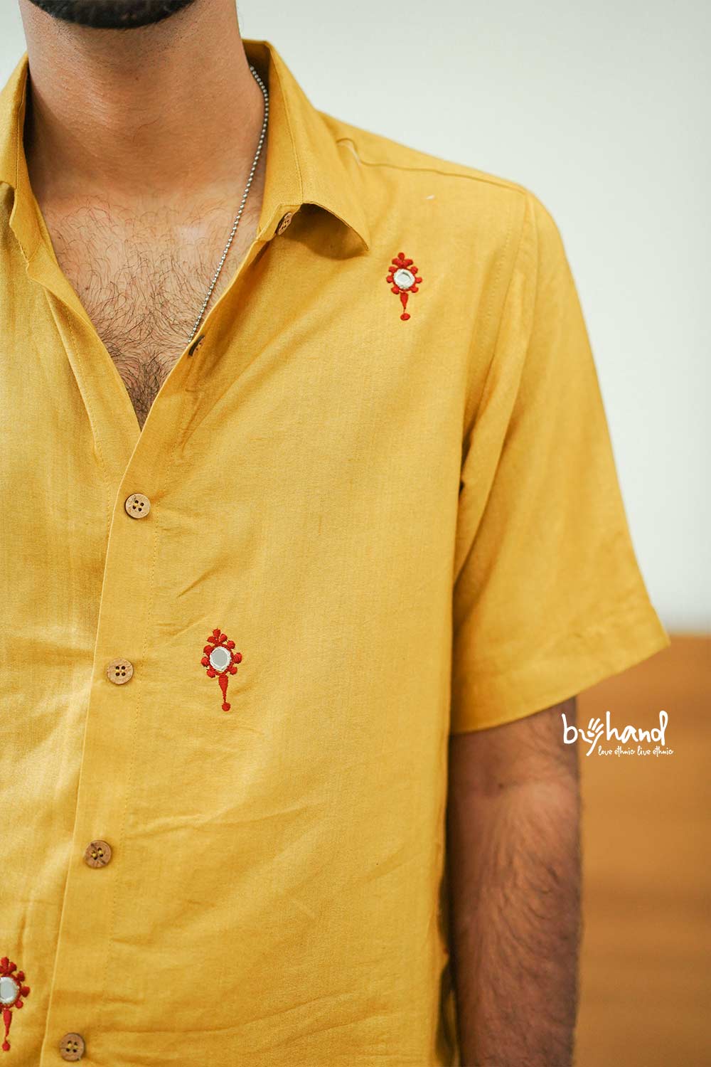 Slub Staple Yellow Shirt With Mirror Embroidery