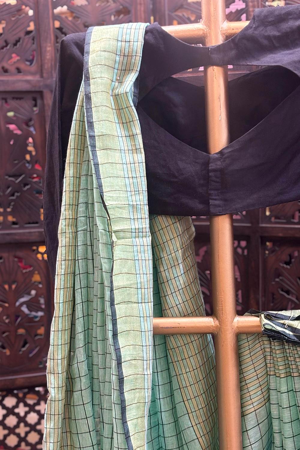 Linen Checks Border Saree