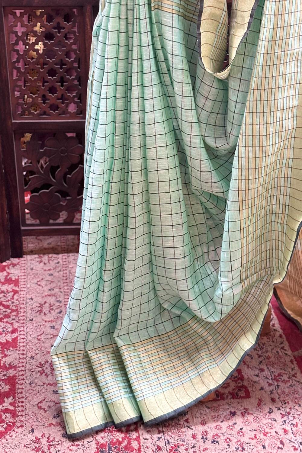 Linen Checks Border Saree