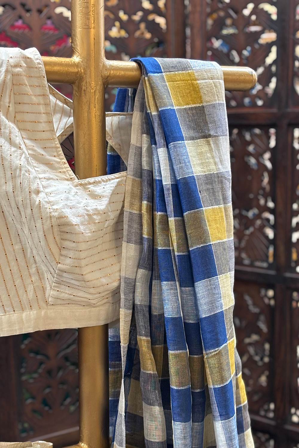 Linen Checks Saree with Gloden Border