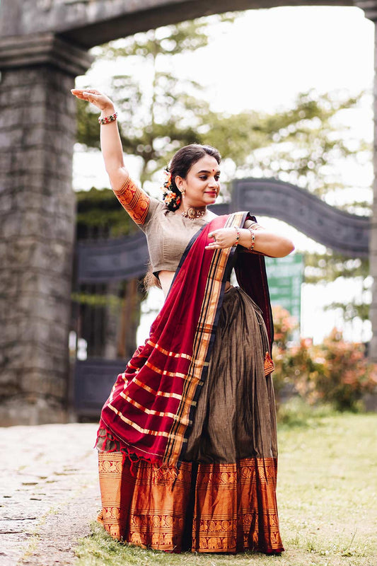 Narayananpethu Grey 3 pcs Dhavani Set