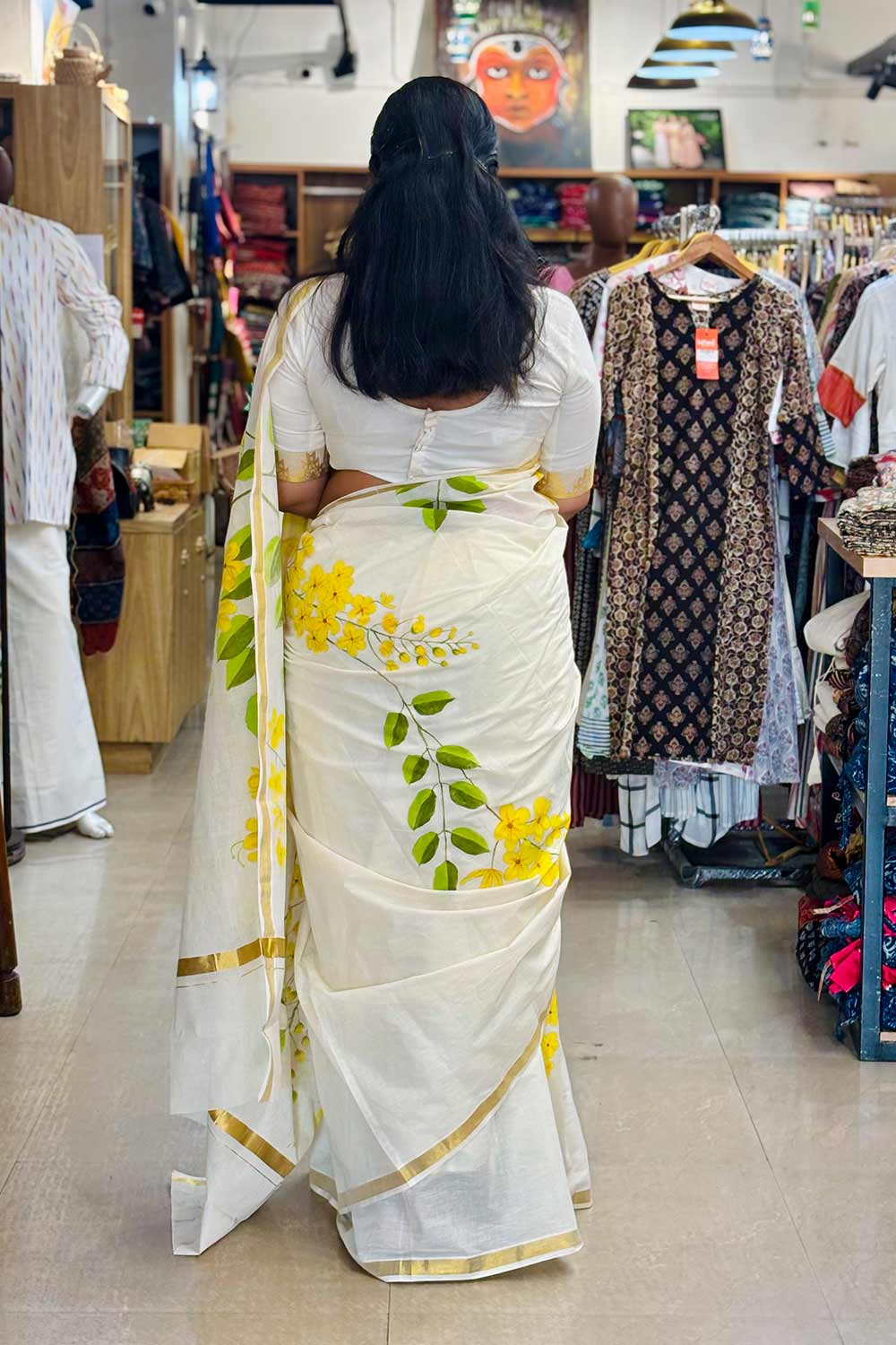 Konnappoo Handpainted Kerala Kasavu Saree