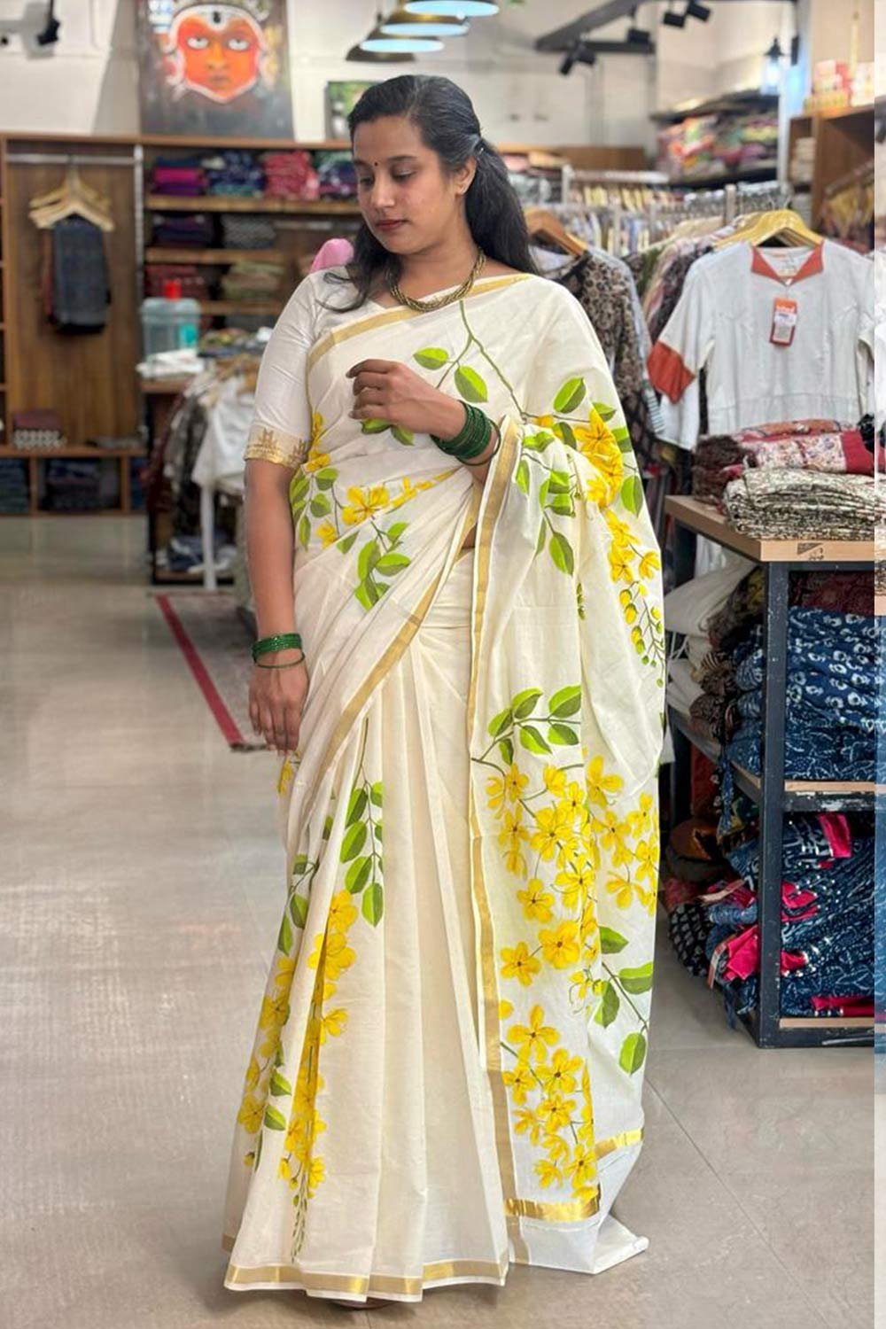 Konnappoo Handpainted Kerala Kasavu Saree