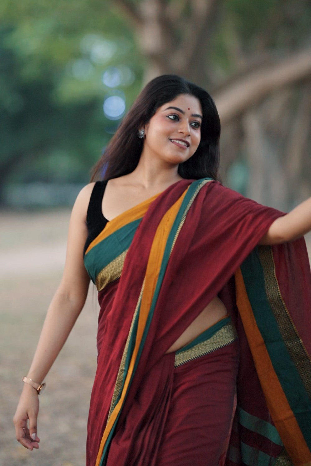 Narayanpethu Maroon saree
