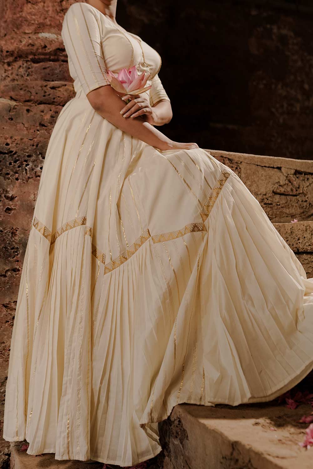 Off-white Half Pleated Skirt