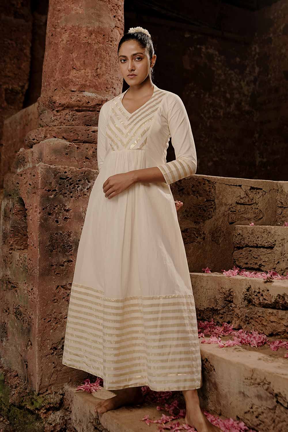 Off-White A-line Kurti Off-White A-line Kurti