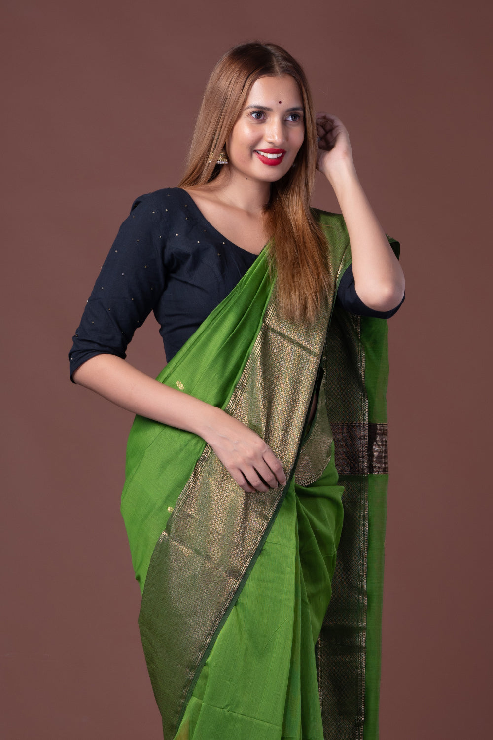 Green Maheswari Silk Saree with Zari Border