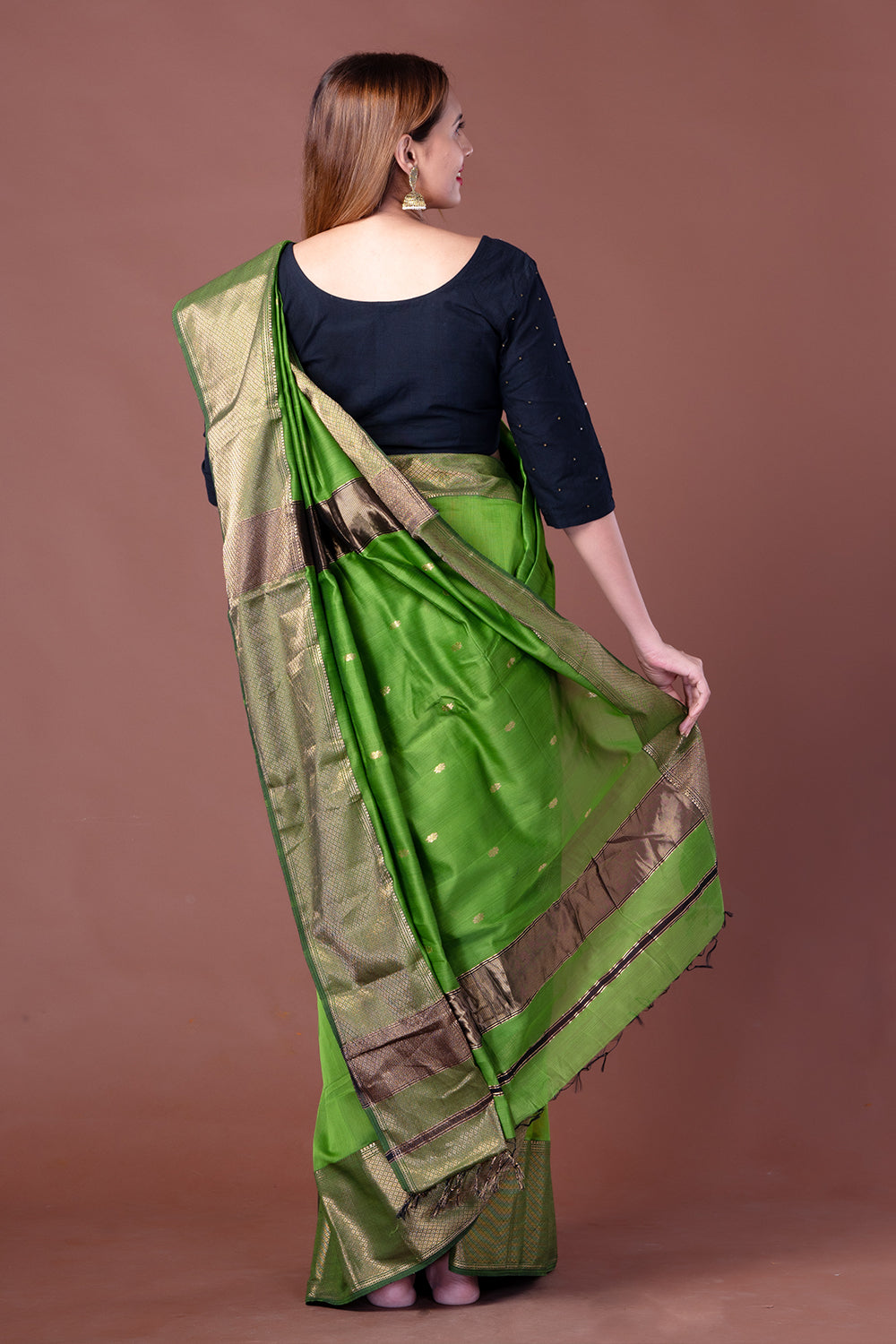 Green Maheswari Silk Saree with Zari Border