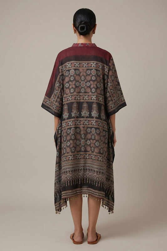 Black Base Red Collar Kaftan
