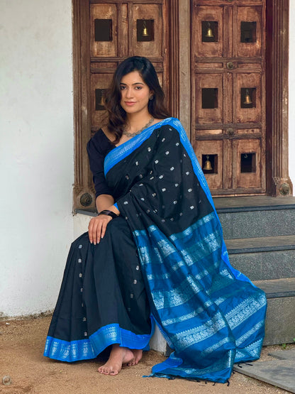 Kalyani Cotton Black and Blue Border Saree